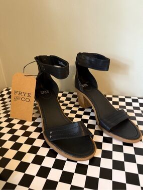 FRYE AND CO. Black Leather Ankle-Strap Block Heel Sandals